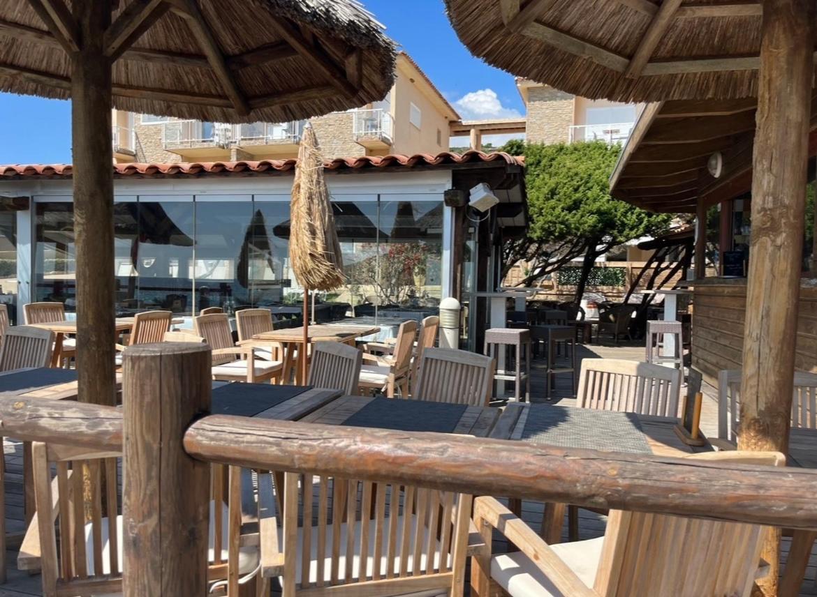 Hotel Lilium Maris Tizzano Bagian luar foto
