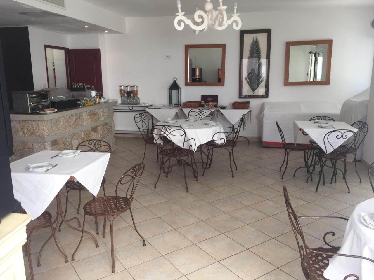 Hotel Lilium Maris Tizzano Bagian luar foto